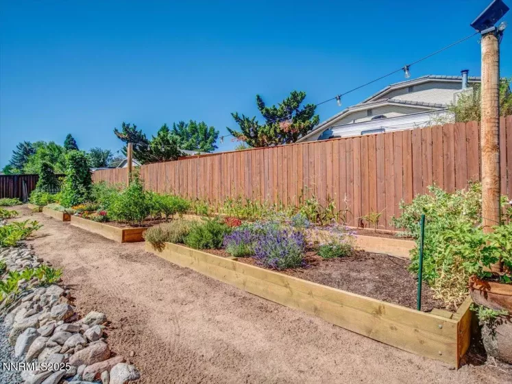 3612 Red Leaf, Carson City, Nevada 89703, 4 Bedrooms Bedrooms, ,3 BathroomsBathrooms,Residential,Residential,Red Leaf,250053742