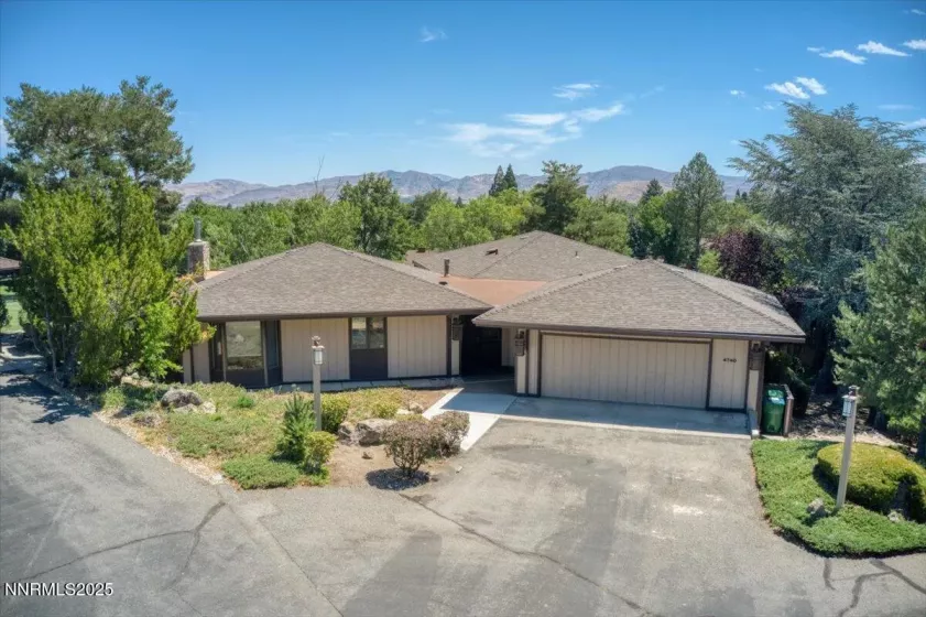 4740 Plumas, Reno, Nevada 89509, 2 Bedrooms Bedrooms, ,3 BathroomsBathrooms,Residential,Residential,Plumas,250053746