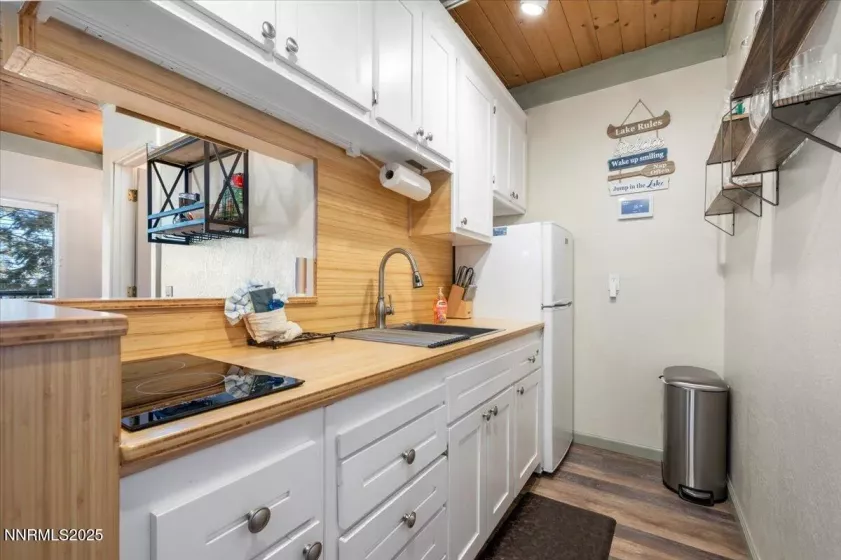 331 Tramway, Stateline, Nevada 89449, 1 Bedroom Bedrooms, ,1 BathroomBathrooms,Residential,Residential,Tramway,250053743