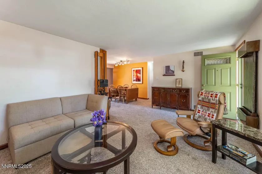 706 Hillcrest, Carson City, Nevada 89703, 3 Bedrooms Bedrooms, ,2 BathroomsBathrooms,Residential,Residential,Hillcrest,250053756