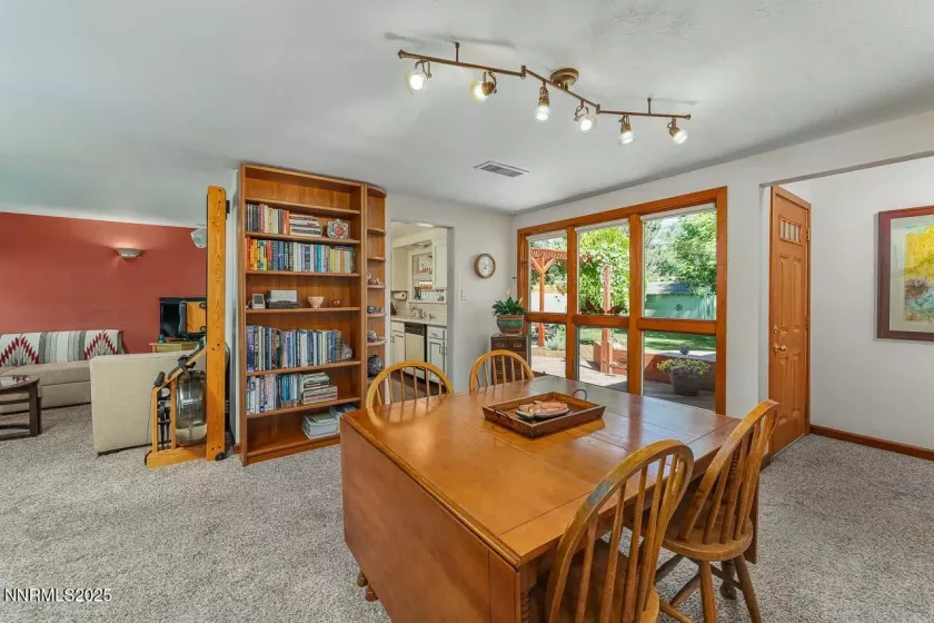 706 Hillcrest, Carson City, Nevada 89703, 3 Bedrooms Bedrooms, ,2 BathroomsBathrooms,Residential,Residential,Hillcrest,250053756