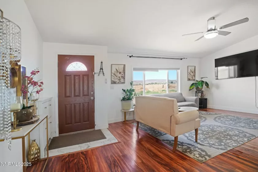 9185 Navajo, Stagecoach, Nevada 89429, 4 Bedrooms Bedrooms, ,2 BathroomsBathrooms,Residential,Residential,Navajo,250053760
