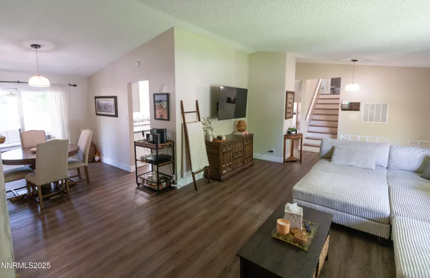 3990 Wagoneer, Reno, Nevada 89502, 4 Bedrooms Bedrooms, ,3 BathroomsBathrooms,Residential,Residential,Wagoneer,250050498