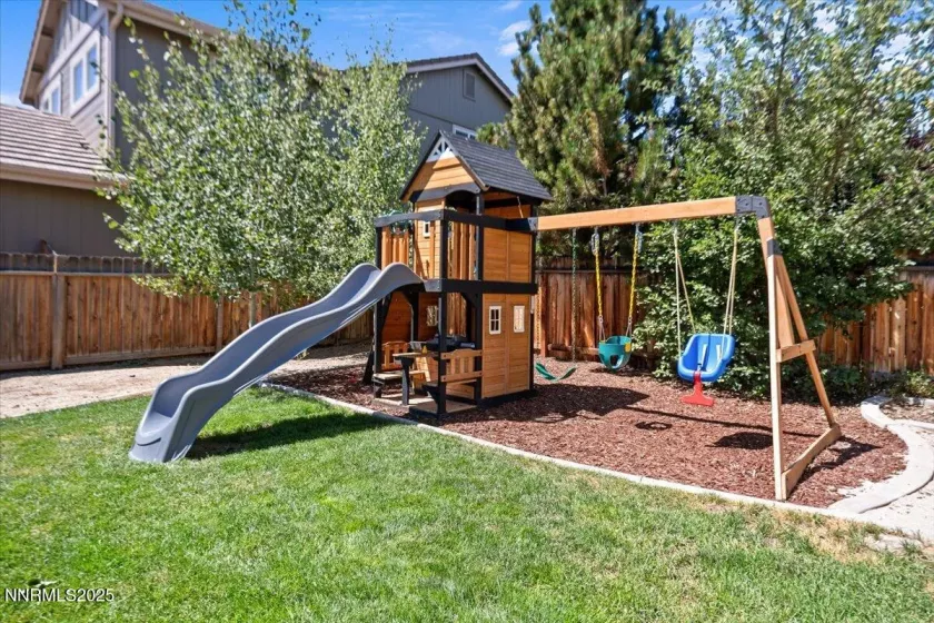 2397 Madrid, Sparks, Nevada 89436, 5 Bedrooms Bedrooms, ,3 BathroomsBathrooms,Residential,Residential,Madrid,250053763