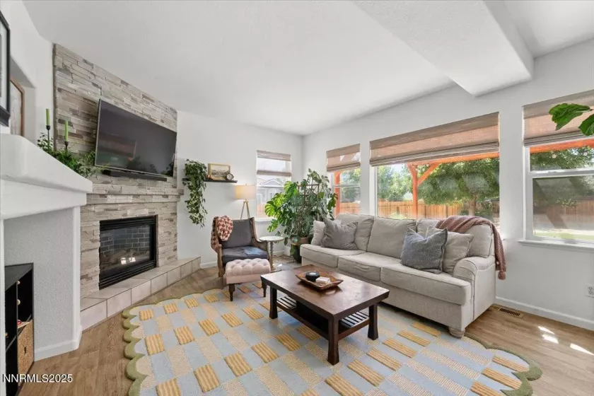 2397 Madrid, Sparks, Nevada 89436, 5 Bedrooms Bedrooms, ,3 BathroomsBathrooms,Residential,Residential,Madrid,250053763