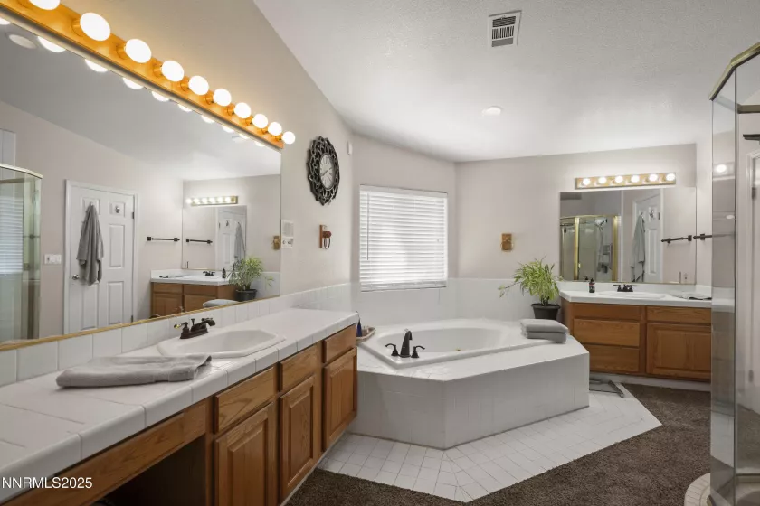 3165 Villa Marbella, Reno, Nevada 89509, 4 Bedrooms Bedrooms, ,4 BathroomsBathrooms,Residential,Residential,Villa Marbella,250053765