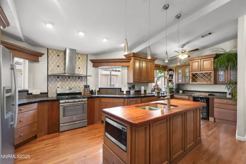3165 Villa Marbella, Reno, Nevada 89509, 4 Bedrooms Bedrooms, ,4 BathroomsBathrooms,Residential,Residential,Villa Marbella,250053765