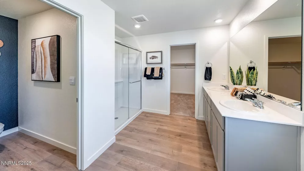 7800 Lazy Stream, Reno, Nevada 89506, 4 Bedrooms Bedrooms, ,3 BathroomsBathrooms,Residential,Residential,Lazy Stream,250053783