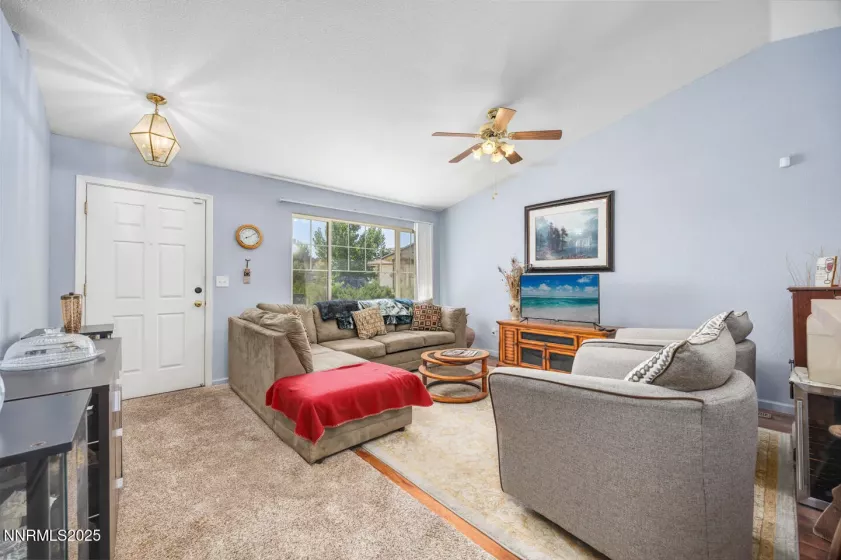 400 Fort Sutter, Fernley, Nevada 89408, 3 Bedrooms Bedrooms, ,2 BathroomsBathrooms,Residential,Residential,Fort Sutter,250053790