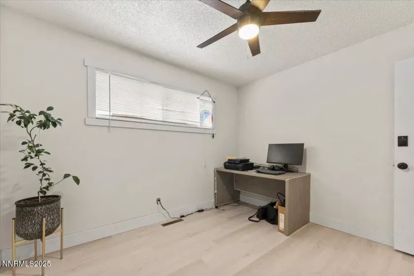 10 Sheridan, Sparks, Nevada 89431, 3 Bedrooms Bedrooms, ,2 BathroomsBathrooms,Residential,Residential,Sheridan,250053791