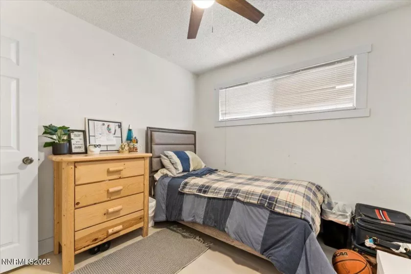 10 Sheridan, Sparks, Nevada 89431, 3 Bedrooms Bedrooms, ,2 BathroomsBathrooms,Residential,Residential,Sheridan,250053791