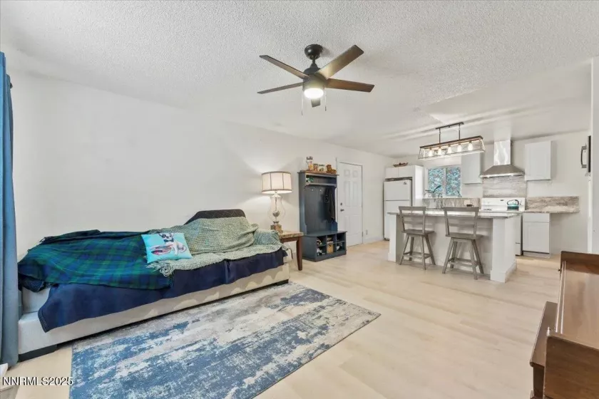 10 Sheridan, Sparks, Nevada 89431, 3 Bedrooms Bedrooms, ,2 BathroomsBathrooms,Residential,Residential,Sheridan,250053791