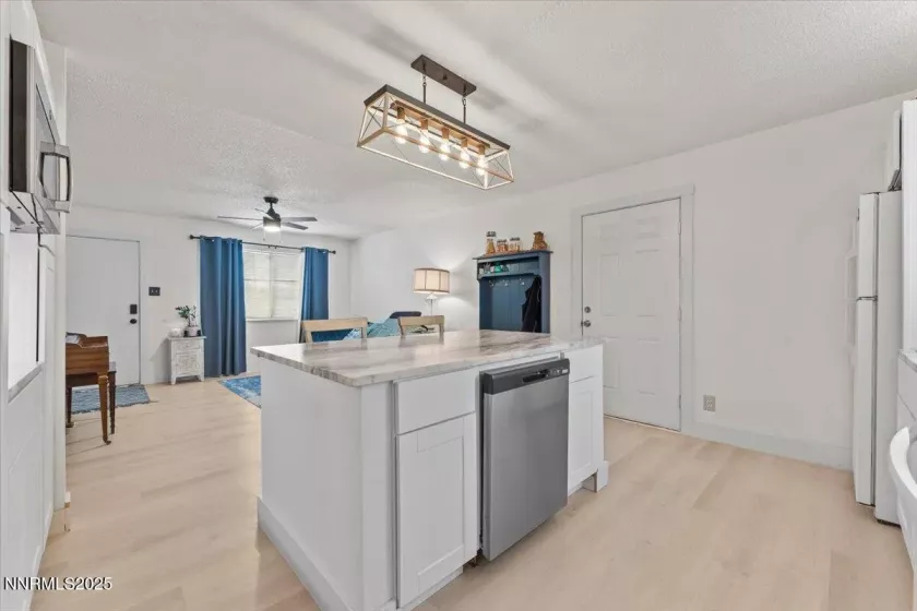 10 Sheridan, Sparks, Nevada 89431, 3 Bedrooms Bedrooms, ,2 BathroomsBathrooms,Residential,Residential,Sheridan,250053791