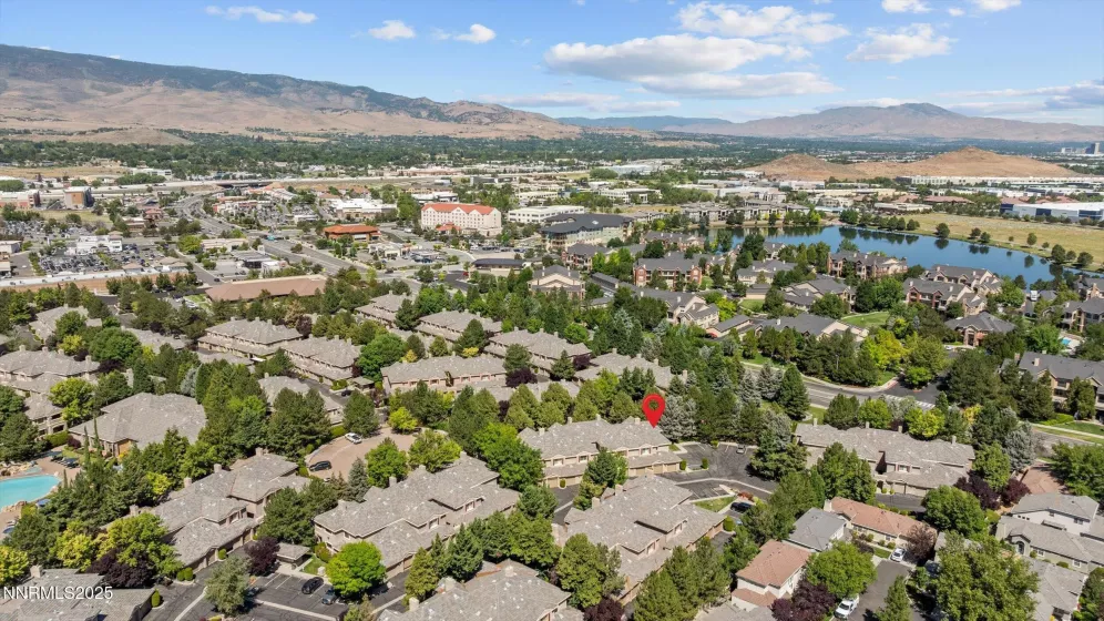 900 Meadows, Reno, Nevada 89521, 3 Bedrooms Bedrooms, ,2 BathroomsBathrooms,Residential,Residential,Meadows,250053796