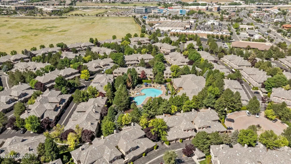 900 Meadows, Reno, Nevada 89521, 3 Bedrooms Bedrooms, ,2 BathroomsBathrooms,Residential,Residential,Meadows,250053796