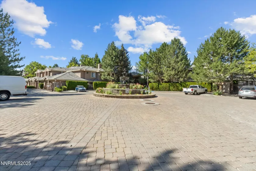 900 Meadows, Reno, Nevada 89521, 3 Bedrooms Bedrooms, ,2 BathroomsBathrooms,Residential,Residential,Meadows,250053796