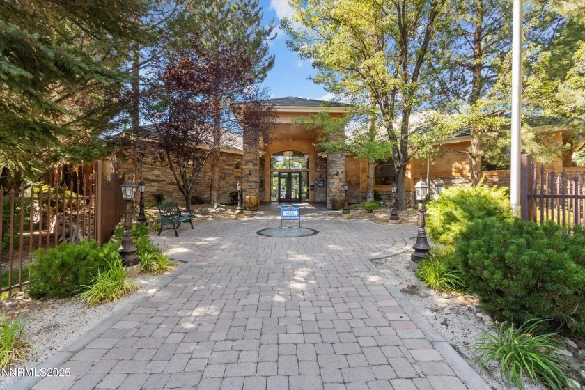 900 Meadows, Reno, Nevada 89521, 3 Bedrooms Bedrooms, ,2 BathroomsBathrooms,Residential,Residential,Meadows,250053796