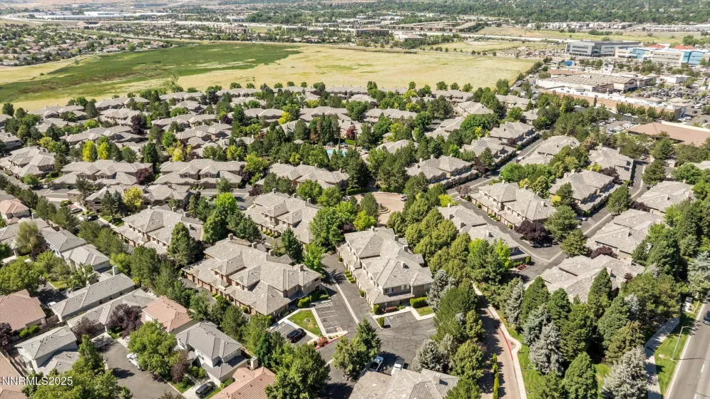 900 Meadows, Reno, Nevada 89521, 3 Bedrooms Bedrooms, ,2 BathroomsBathrooms,Residential,Residential,Meadows,250053796
