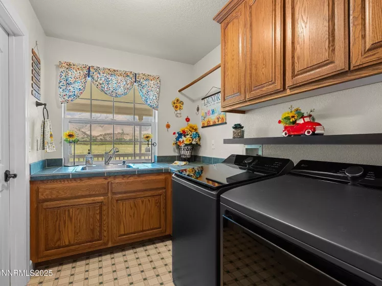 801 Larson, Coleville, California 96107, 4 Bedrooms Bedrooms, ,3 BathroomsBathrooms,Residential,Residential,Larson,250053800