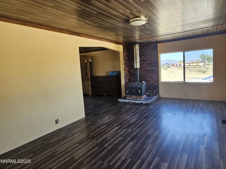 7 Norris, Yerington, Nevada 89447, 3 Bedrooms Bedrooms, ,2 BathroomsBathrooms,Residential,Residential,Norris,250050153