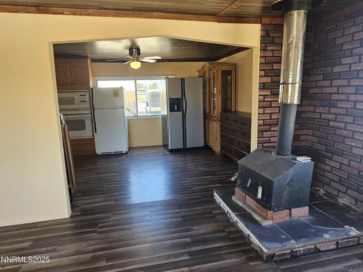 7 Norris, Yerington, Nevada 89447, 3 Bedrooms Bedrooms, ,2 BathroomsBathrooms,Residential,Residential,Norris,250050153