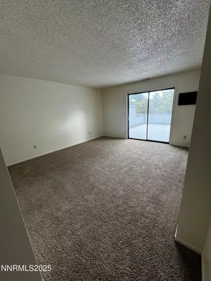 3967 Kings Row, Reno, Nevada 89503, 2 Bedrooms Bedrooms, ,3 BathroomsBathrooms,Residential,Residential,Kings Row,250053801