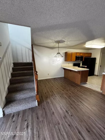 3967 Kings Row, Reno, Nevada 89503, 2 Bedrooms Bedrooms, ,3 BathroomsBathrooms,Residential,Residential,Kings Row,250053801
