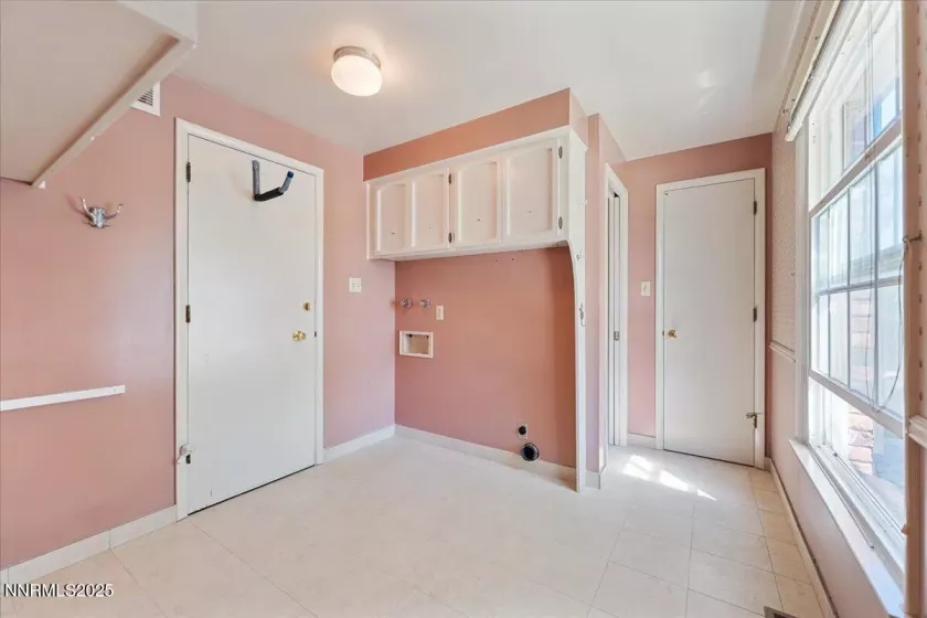 13350 Hills, Reno, Nevada 89511, 4 Bedrooms Bedrooms, ,3 BathroomsBathrooms,Residential,Residential,Hills,250053802