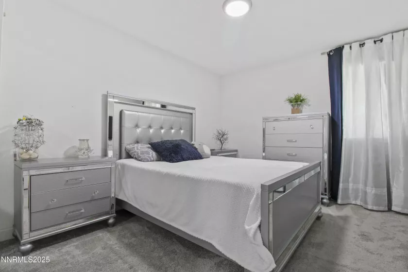 863 Nutmeg, Reno, Nevada 89502, 2 Bedrooms Bedrooms, ,2 BathroomsBathrooms,Residential,Residential,Nutmeg,250053803