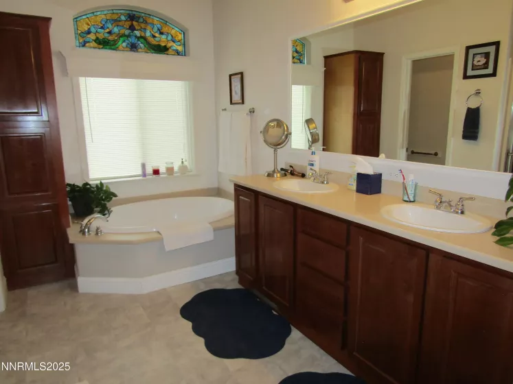 1 Calico Hills, Yerington, Nevada 89447, 2 Bedrooms Bedrooms, ,2 BathroomsBathrooms,Residential,Residential,Calico Hills,250053804