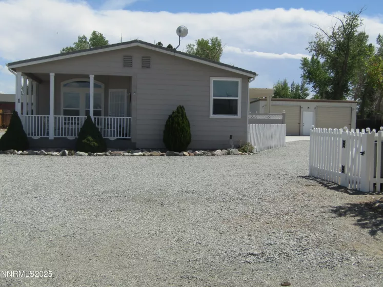1 Calico Hills, Yerington, Nevada 89447, 2 Bedrooms Bedrooms, ,2 BathroomsBathrooms,Residential,Residential,Calico Hills,250053804