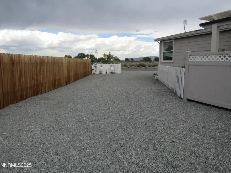 1 Calico Hills, Yerington, Nevada 89447, 2 Bedrooms Bedrooms, ,2 BathroomsBathrooms,Residential,Residential,Calico Hills,250053804