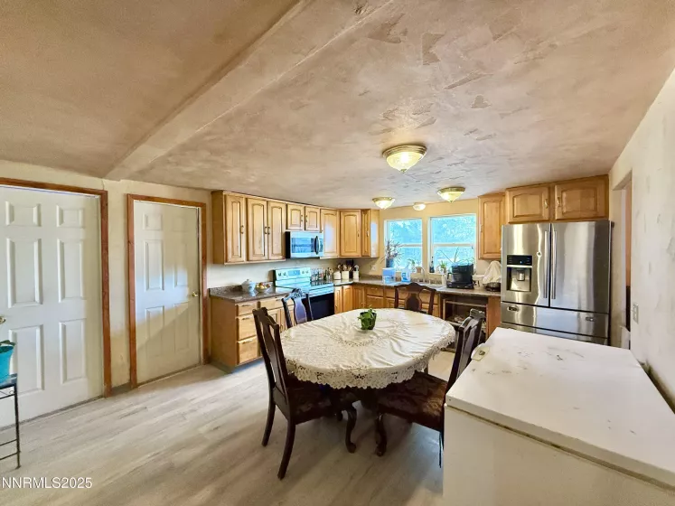 99 Bryson, Battle Mountain, Nevada 89820, 3 Bedrooms Bedrooms, ,2 BathroomsBathrooms,Residential,Residential,Bryson,250053805