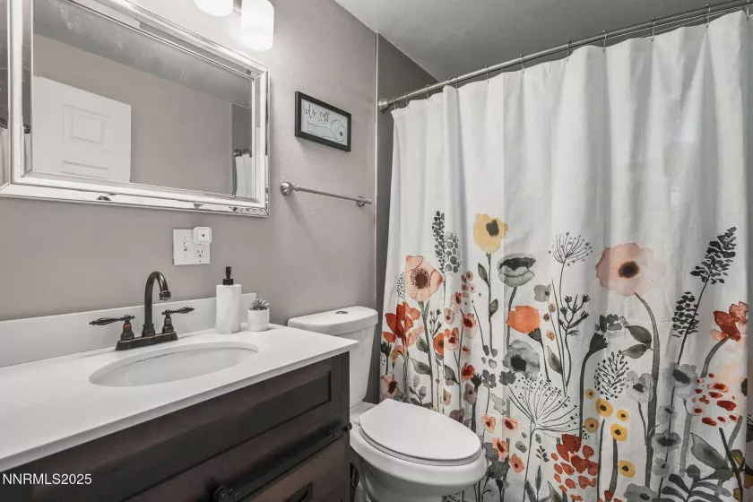 1273 Junction, Sparks, Nevada 89434, 3 Bedrooms Bedrooms, ,3 BathroomsBathrooms,Residential,Residential,Junction,250051820