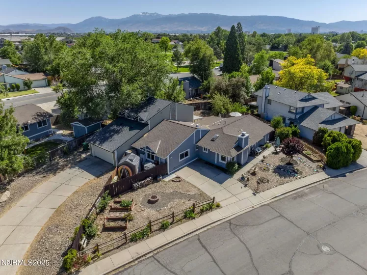 1273 Junction, Sparks, Nevada 89434, 3 Bedrooms Bedrooms, ,3 BathroomsBathrooms,Residential,Residential,Junction,250051820