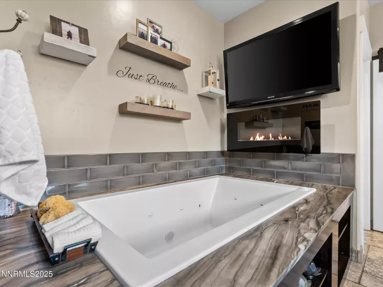 4635 Northview, Carson City, Nevada 89701, 4 Bedrooms Bedrooms, ,4 BathroomsBathrooms,Residential,Residential,Northview,250053810