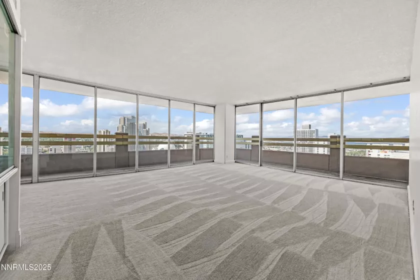 100 Arlington, Reno, Nevada 89501, 2 Bedrooms Bedrooms, ,2 BathroomsBathrooms,Residential,Residential,Arlington,250053820