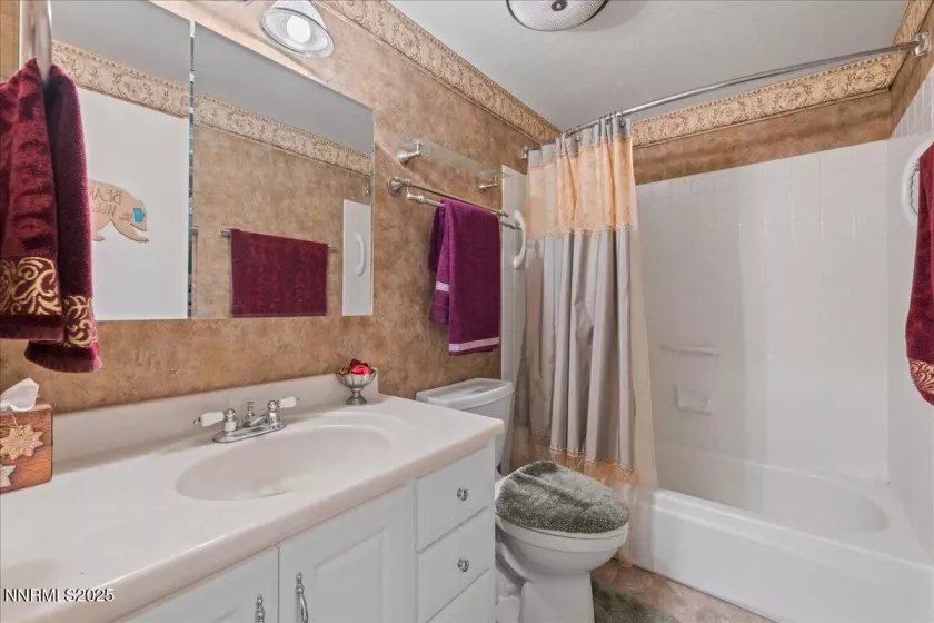 807 Alder, Incline Village, Nevada 89451, 2 Bedrooms Bedrooms, ,2 BathroomsBathrooms,Residential,Residential,Alder,250053821