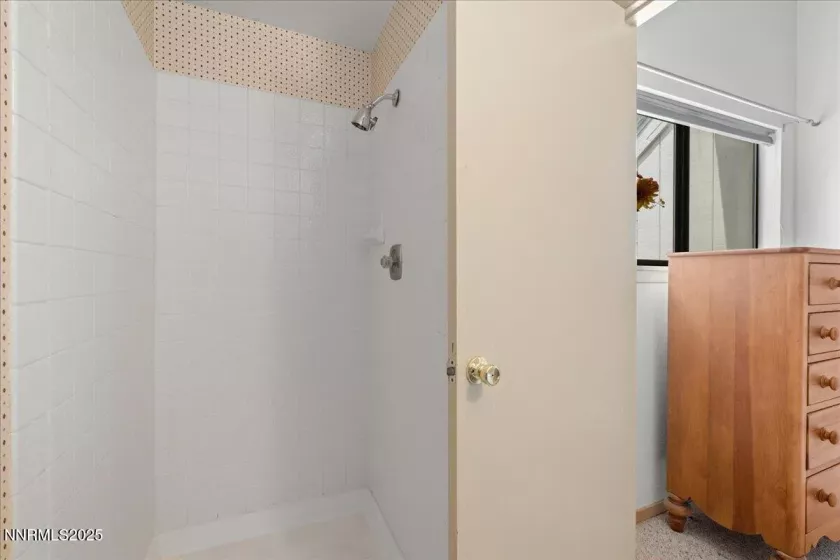 807 Alder, Incline Village, Nevada 89451, 2 Bedrooms Bedrooms, ,2 BathroomsBathrooms,Residential,Residential,Alder,250053821