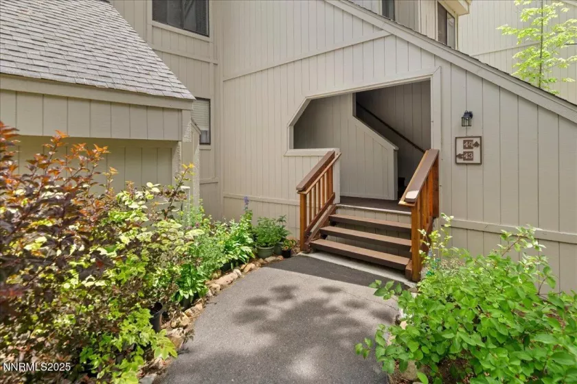 807 Alder, Incline Village, Nevada 89451, 2 Bedrooms Bedrooms, ,2 BathroomsBathrooms,Residential,Residential,Alder,250053821