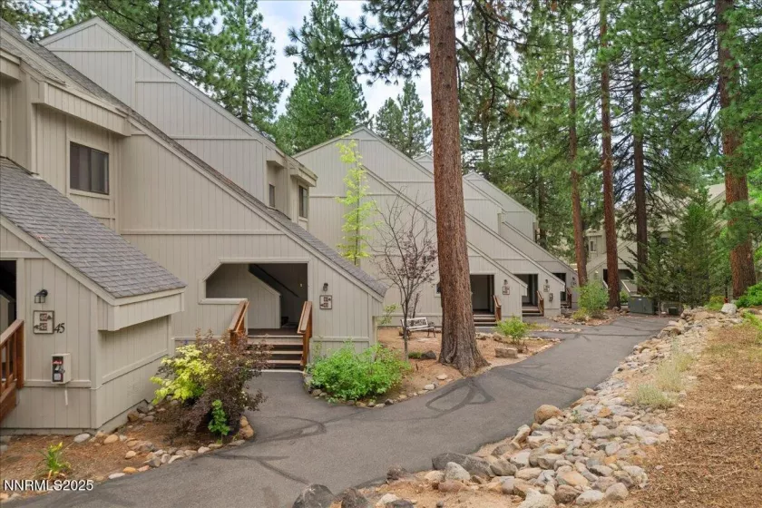 807 Alder, Incline Village, Nevada 89451, 2 Bedrooms Bedrooms, ,2 BathroomsBathrooms,Residential,Residential,Alder,250053821