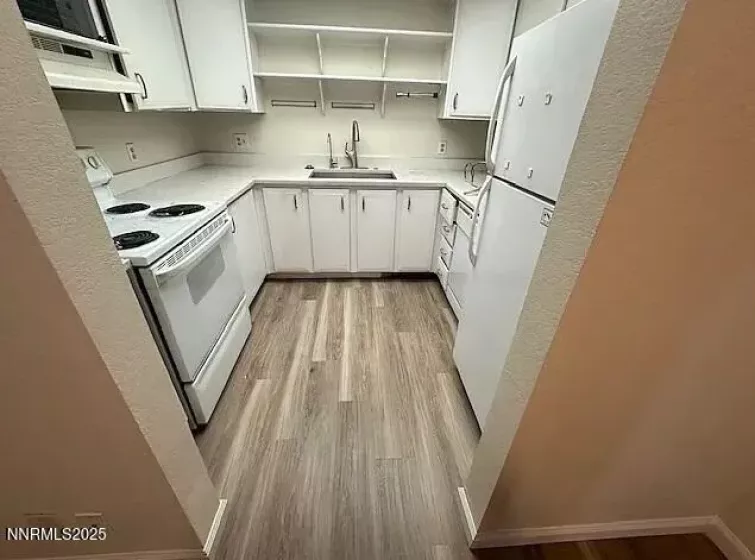 139 Vista Rafael, Reno, Nevada 89503, 2 Bedrooms Bedrooms, ,2 BathroomsBathrooms,Residential,Residential,Vista Rafael,250053823