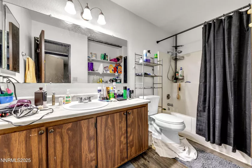 4608 Neil, Reno, Nevada 89502, 2 Bedrooms Bedrooms, ,1 BathroomBathrooms,Residential,Residential,Neil,250053825