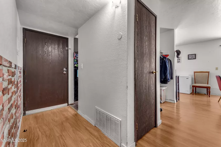 4608 Neil, Reno, Nevada 89502, 2 Bedrooms Bedrooms, ,1 BathroomBathrooms,Residential,Residential,Neil,250053825