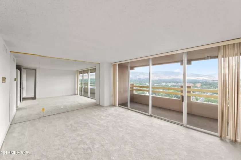 100 Arlington, Reno, Nevada 89501, 2 Bedrooms Bedrooms, ,3 BathroomsBathrooms,Residential,Residential,Arlington,250053830