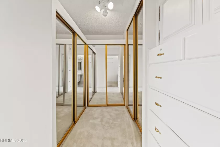 100 Arlington, Reno, Nevada 89501, 2 Bedrooms Bedrooms, ,3 BathroomsBathrooms,Residential,Residential,Arlington,250053830