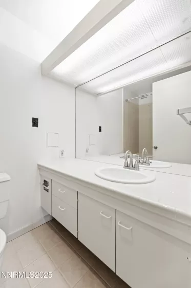 100 Arlington, Reno, Nevada 89501, 2 Bedrooms Bedrooms, ,3 BathroomsBathrooms,Residential,Residential,Arlington,250053830