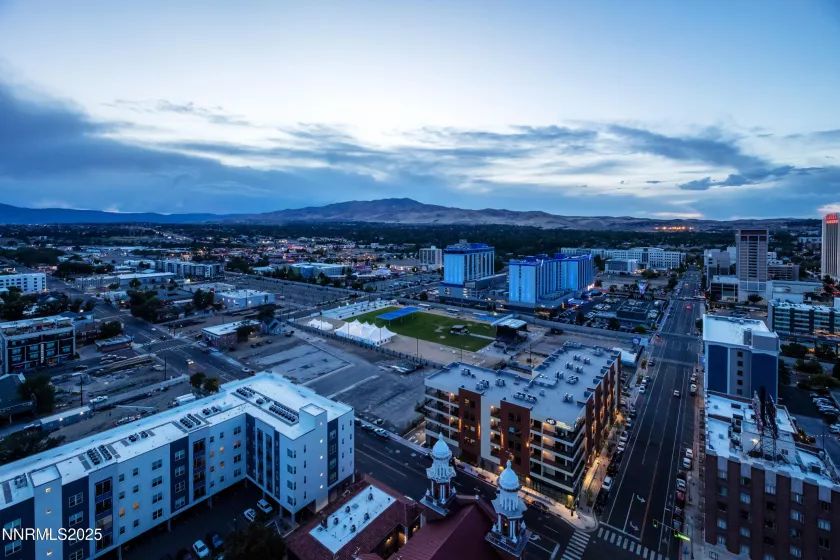 100 Arlington, Reno, Nevada 89501, 2 Bedrooms Bedrooms, ,3 BathroomsBathrooms,Residential,Residential,Arlington,250053830