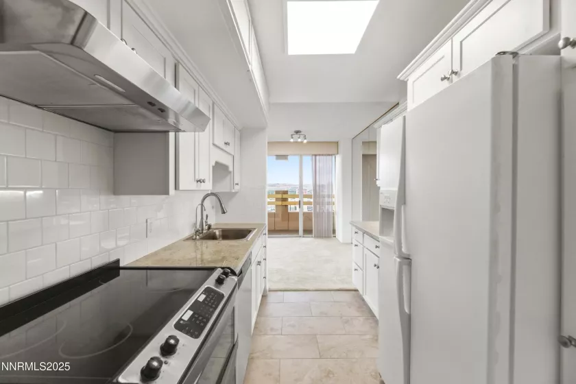 100 Arlington, Reno, Nevada 89501, 2 Bedrooms Bedrooms, ,3 BathroomsBathrooms,Residential,Residential,Arlington,250053830