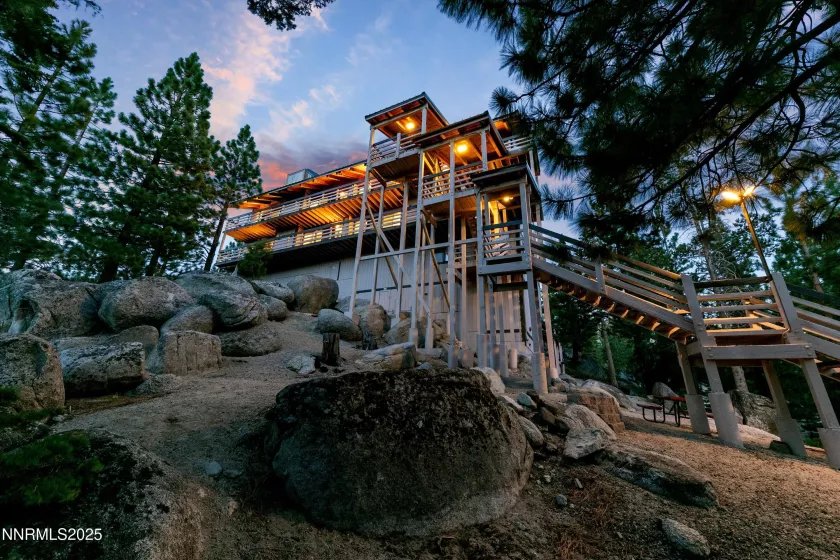 305 Galaxy, Stateline, Nevada 89449, 2 Bedrooms Bedrooms, ,1 BathroomBathrooms,Residential,Residential,Galaxy,250053836